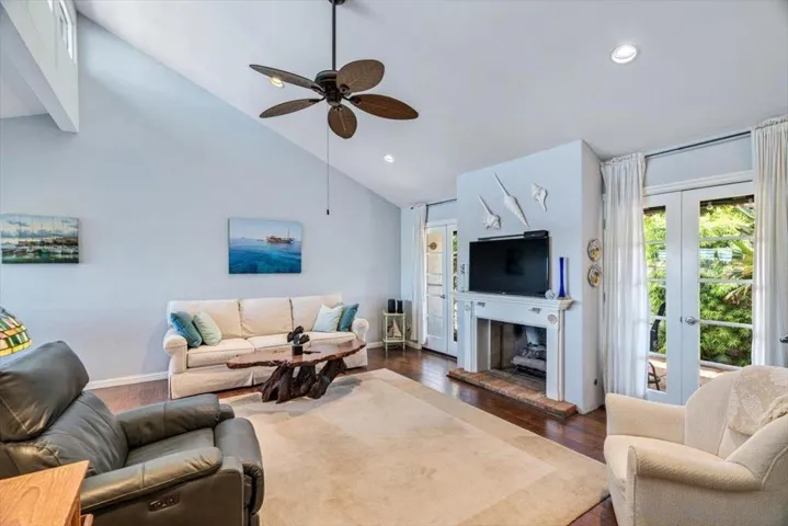 Den/Family/Great Room