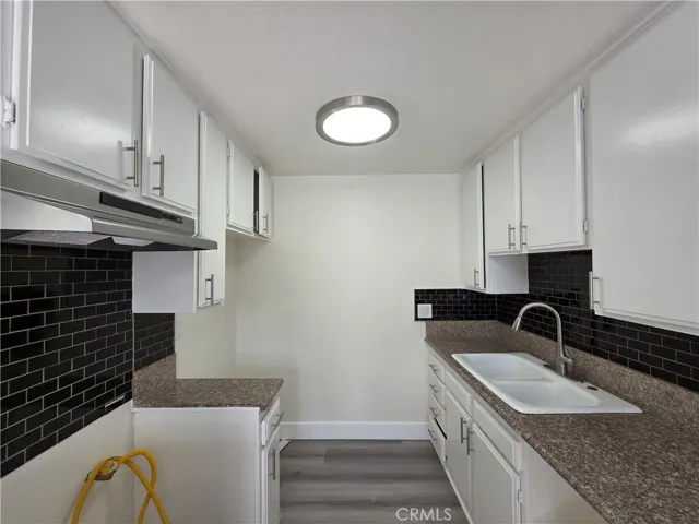 6911 Woodley, Van Nuys, California 91406