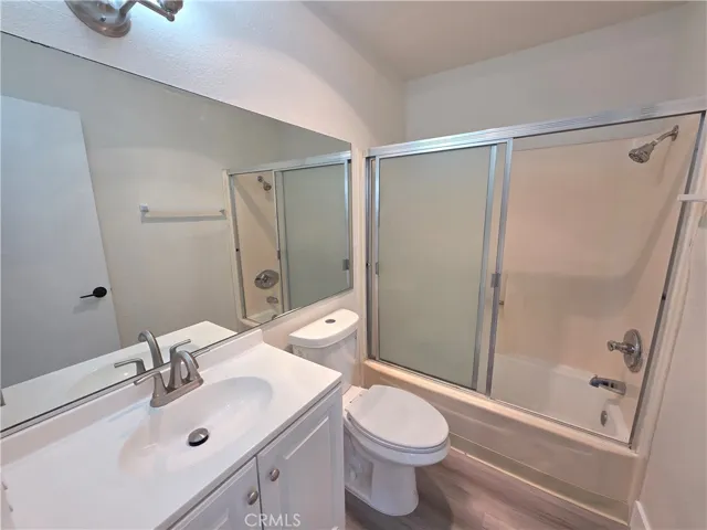 6911 Woodley, Van Nuys, California 91406