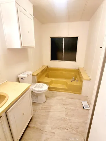 655 E Main 62, San Jacinto, California 92583