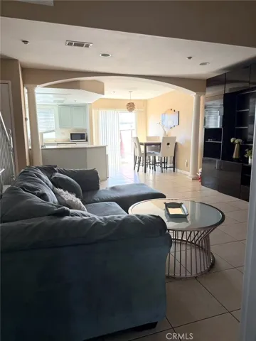 535 W D Street G, Ontario, California 91762