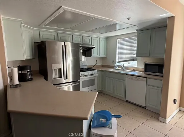 535 W D Street G, Ontario, California 91762
