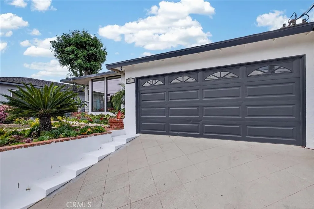 211 N Western, San Pedro, California 90732 — photo 4
