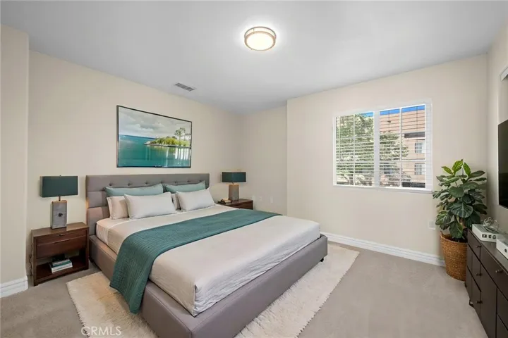 Virtual staging bedroom #2.