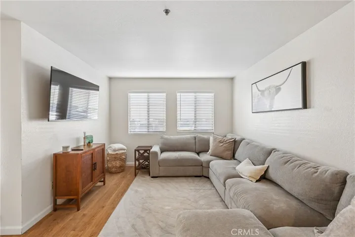 Spacious living room