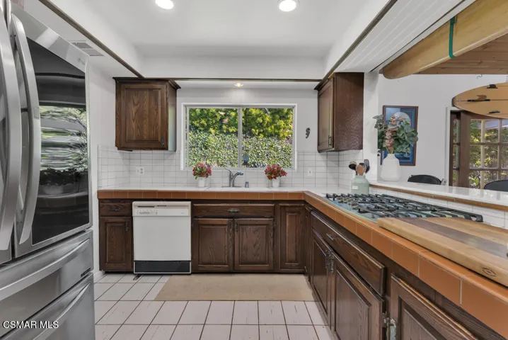 5838 Busch Dr- HsHProd-33