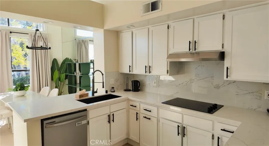 6 Southwind, Irvine, California 92614