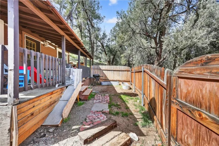 Private Entrance 2nd Unit