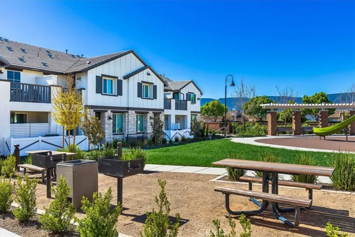 41976 Isadora 902, Murrieta, California 92562