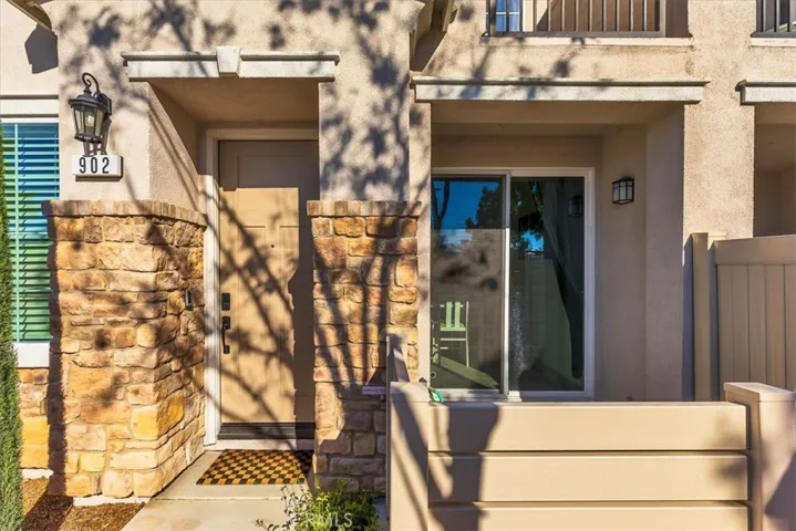 41976 Isadora 902, Murrieta, California 92562