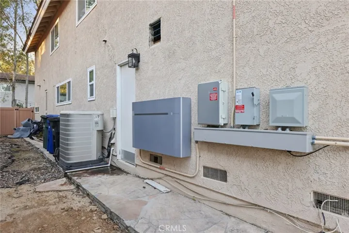 BACK UP BATTERY 22625 WOOD SHADOW LN, Lake Forest, CA, 92630