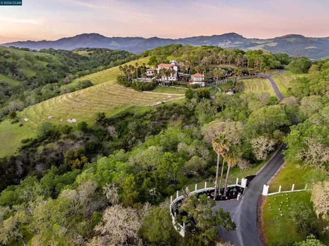 4377 Warm Springs Rd, Glen Ellen, California 95442