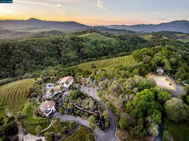 4377 Warm Springs Rd, Glen Ellen, California 95442