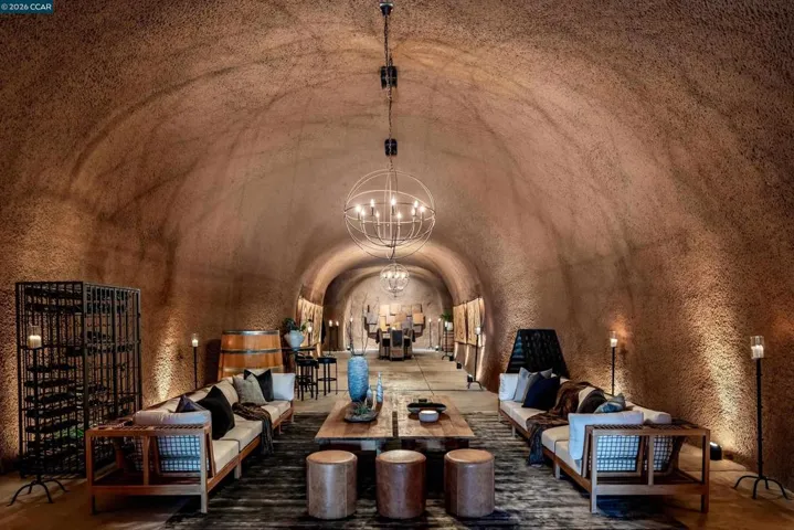 4377 Warm Springs Rd, Glen Ellen, California 95442