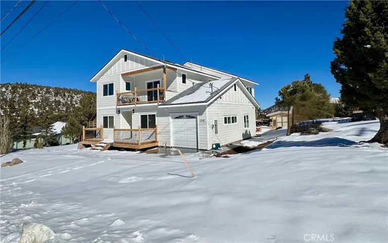 Exterior front of the House - Snow