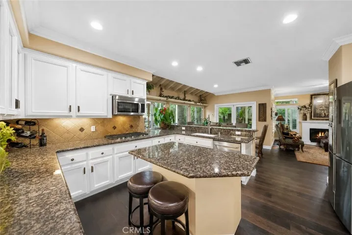 41776 Via Balderama, Temecula, California 92592