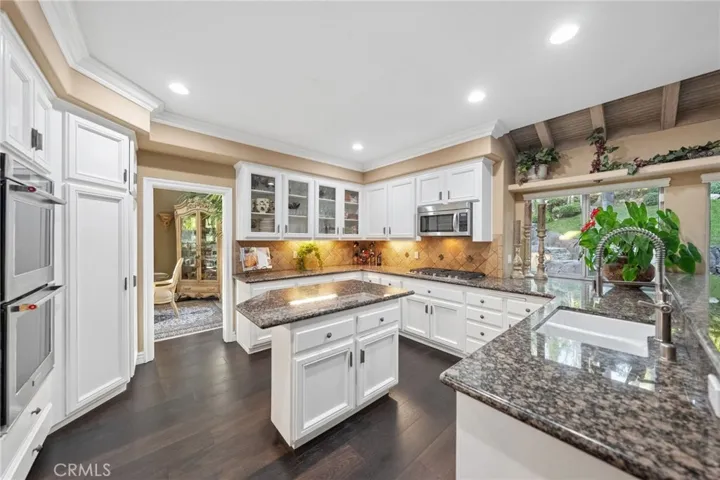 41776 Via Balderama, Temecula, California 92592