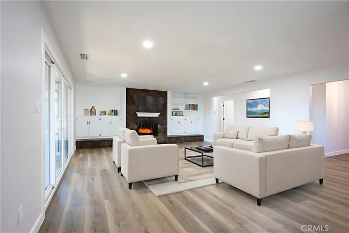 Virtual staging - living room