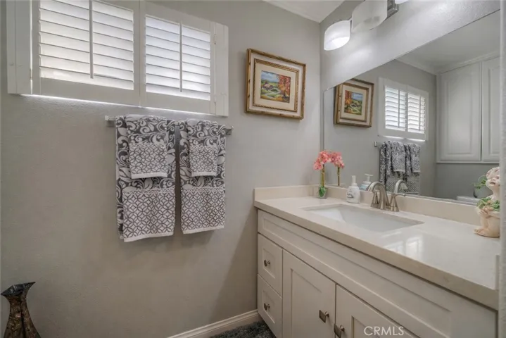30212 Clear Water Drive, Canyon Lake, California 92587