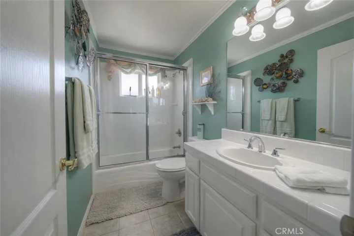 30212 Clear Water Drive, Canyon Lake, California 92587