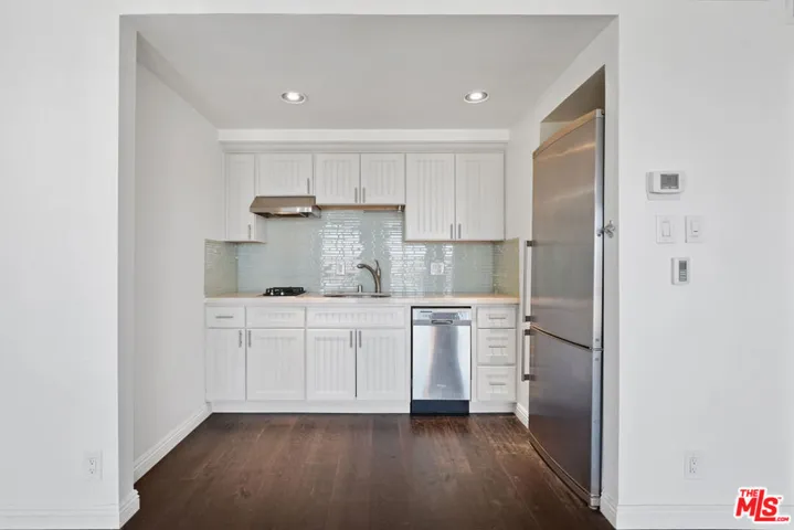800 W 1st Street 1409, Los Angeles, California 90012