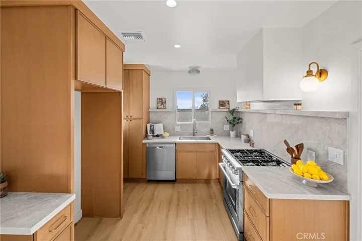 5013 O Sullivan, Los Angeles, California 90032