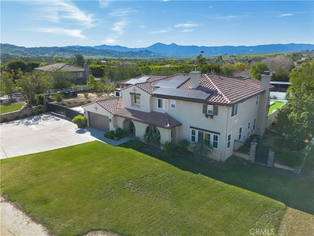 17797 Canyonwood Drive, Riverside, California 92504
