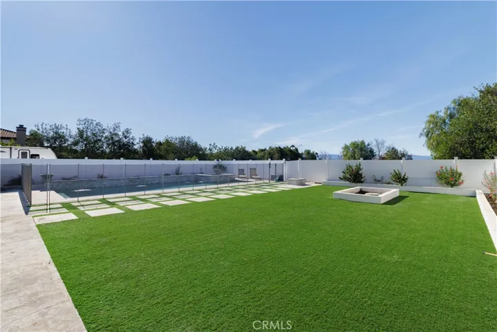 17797 Canyonwood Drive, Riverside, California 92504