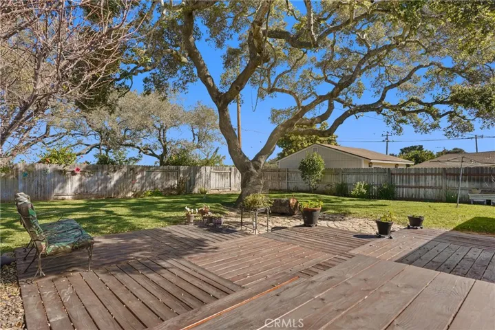 Patio Deck, Wonderful Back Yard With Majestic Oak Tree