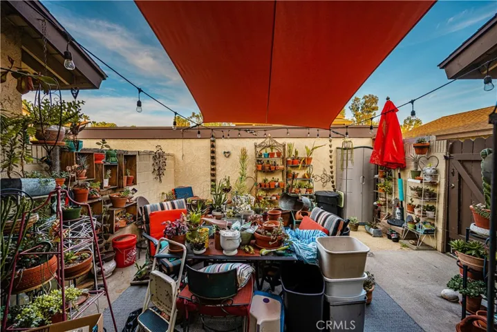 Patio - 2b/2ba (unit 2)