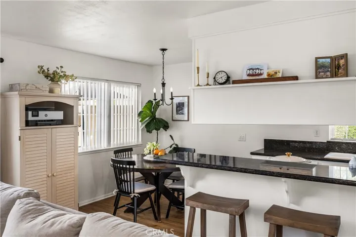 Dining room - 1b/1ba