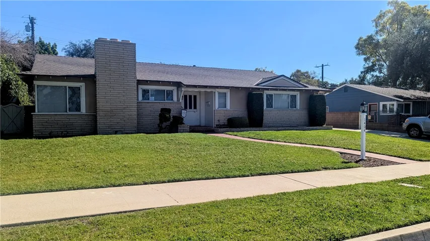 1404 N Mountain Ave, Claremont, California 91711