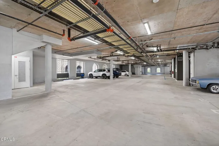 38-web-or-mls-Upmarketmedia_2850Wag402-1