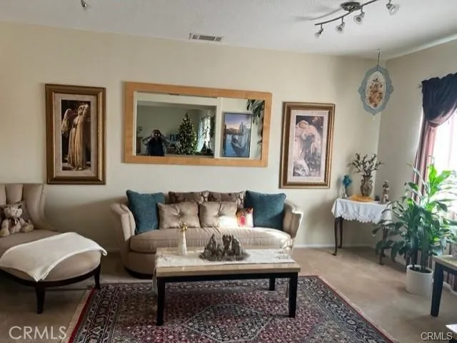 DEN