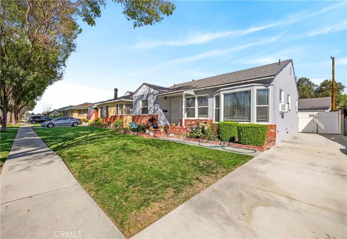 Front & Driveway