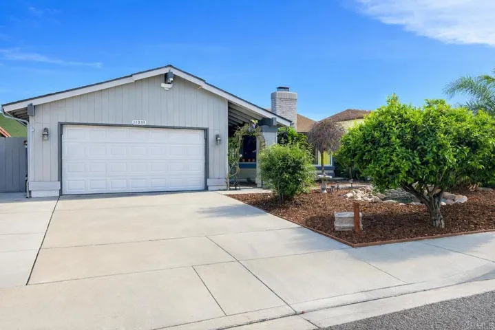 11033 Hillcreek Road, Santee, California 92071