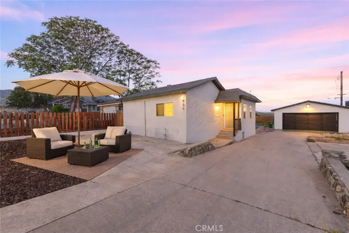 virtual twilight and staging