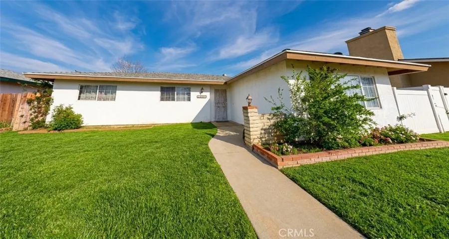 12943 California, Yucaipa, California 92399 — photo 5