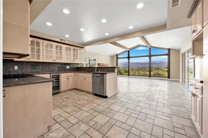 20177 E Lorencita, Covina, California 91724