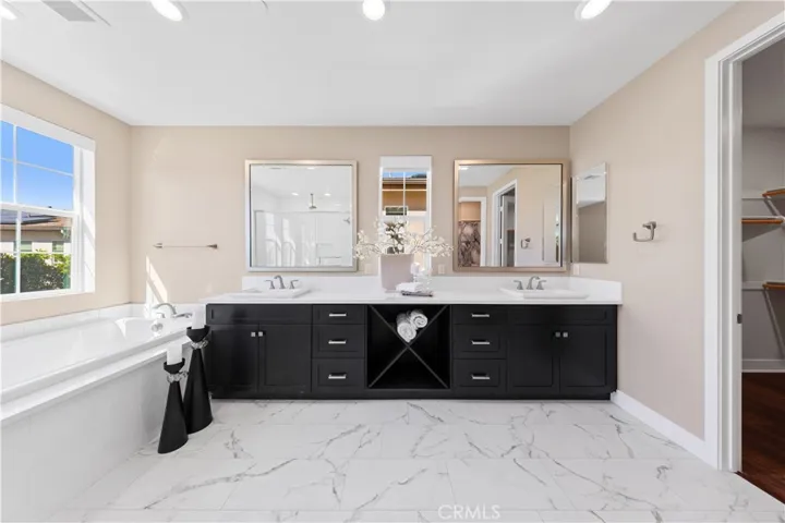 Primary Bedroom Bathroom