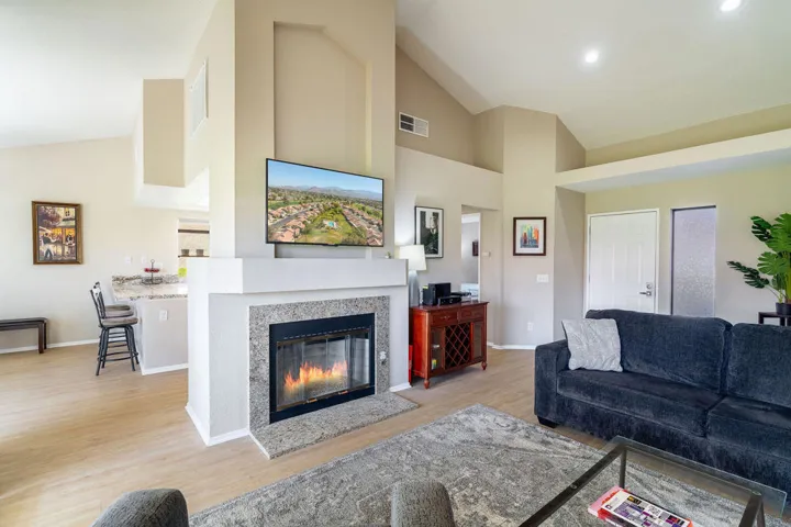 41451KansasStreet-8