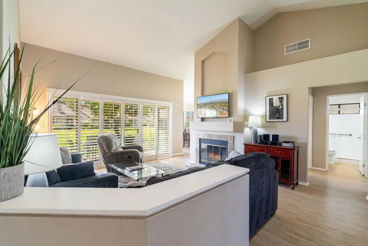 41451KansasStreet-6