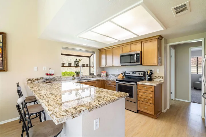 41451KansasStreet-10