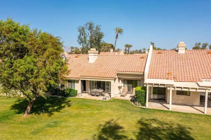 41451KansasStreet-50