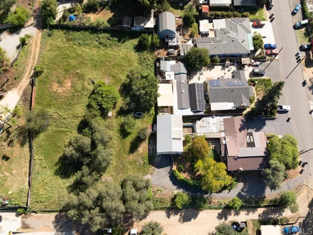 Shows additional lots behind home