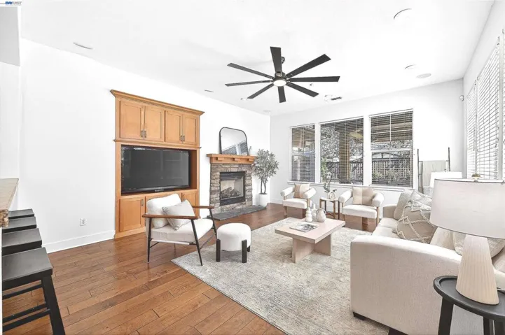 WIDE PLANK HARDWOOD FLOORS