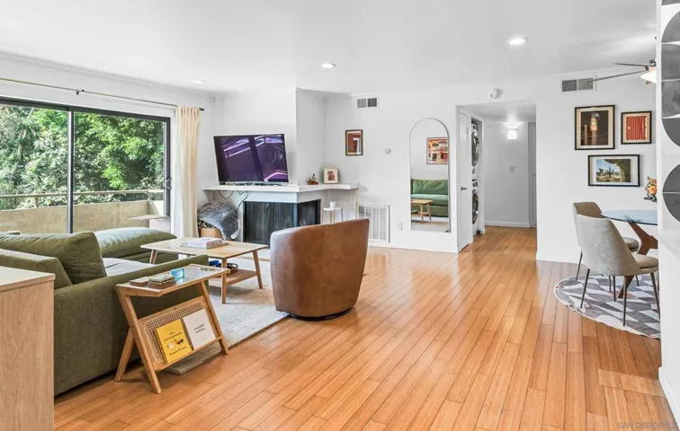 Open floor plan with nice southern exposure natural light