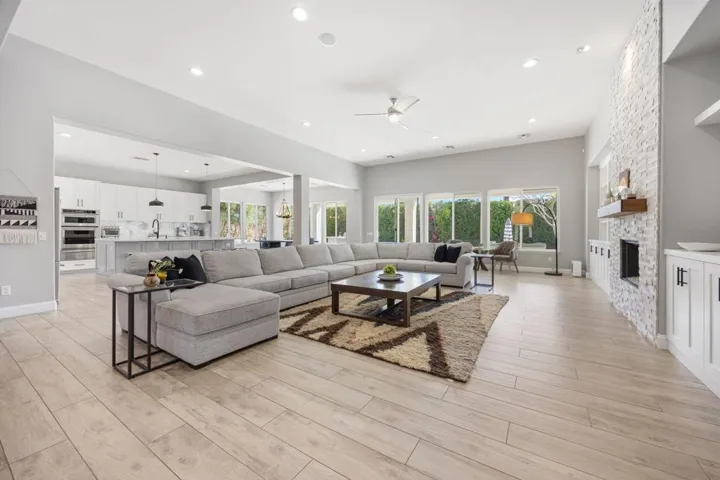 80-web-or-mls-068A8784