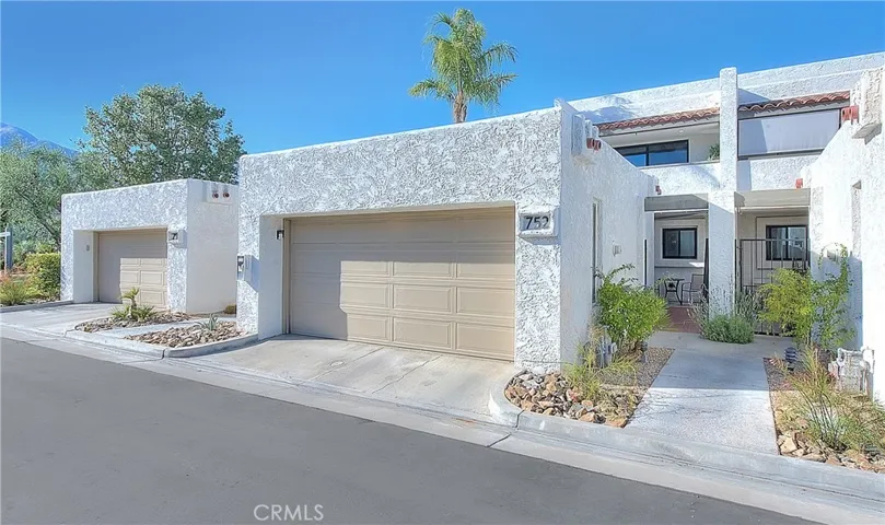 752 Violeta Drive, Palm Springs, California 92262