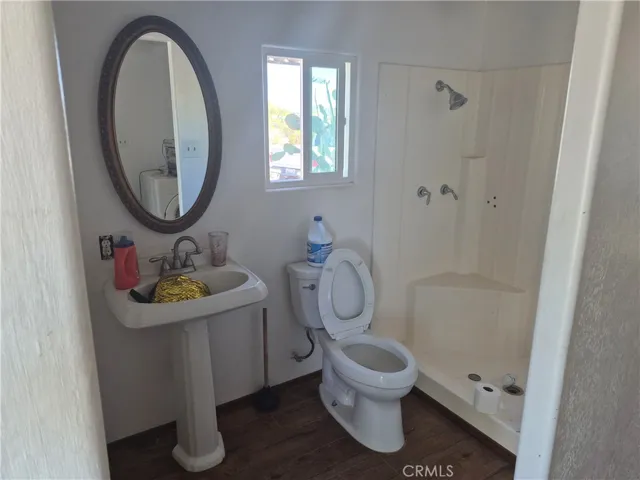 2nd Bathroom